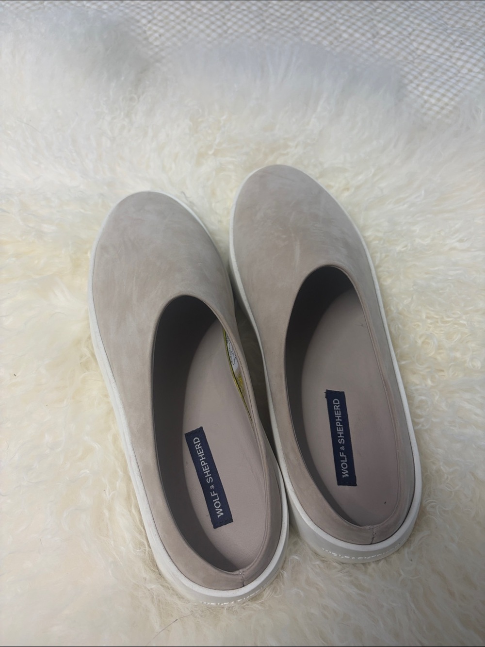 Wolf & Shepherd Cruise Mules
